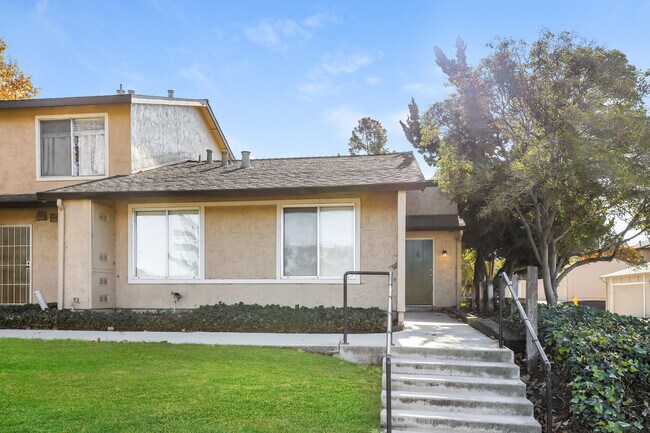 Building Photo - 2503 Bankhead Way