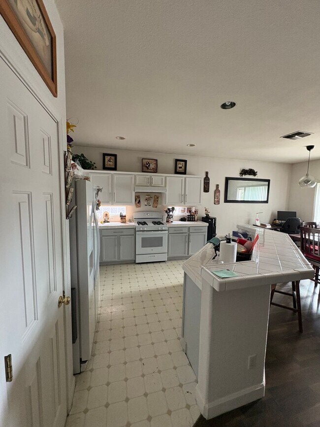 Foto del edificio - Upscale 1 Story Home in North Stockton