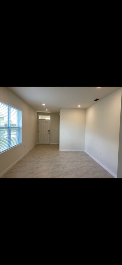 Foto del edificio - 621 Squires Grove Dr