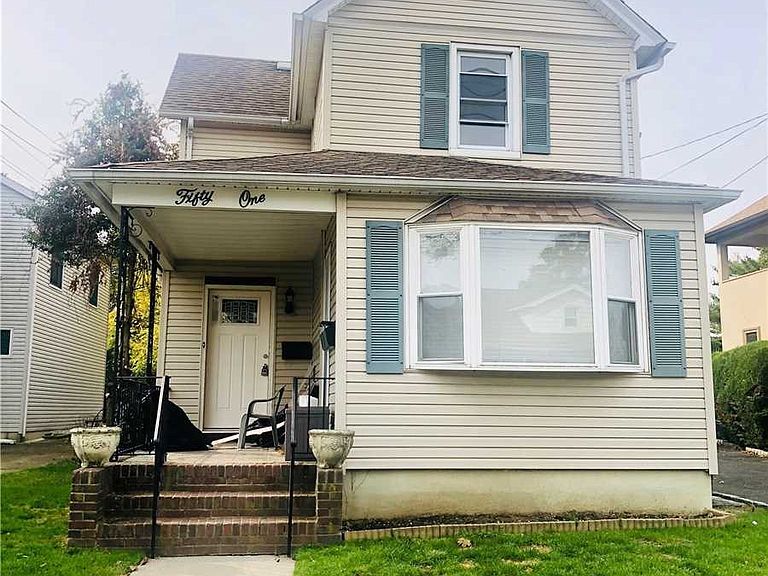 Foto principal - 51 Carman Ave