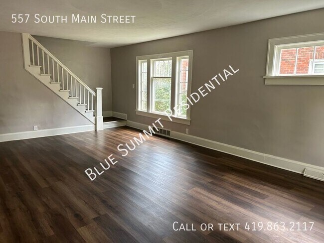 Foto del edificio - Charming 3-Bedroom Double Close to Downtow...