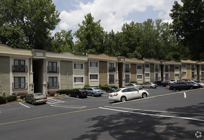 Primary Photo - Carlyle Heights Condominiums