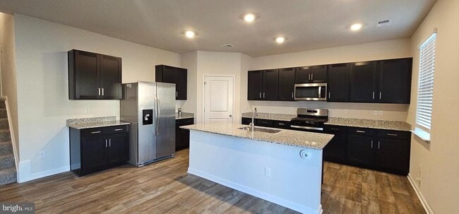 Building Photo - 124 Clerkenwell Dr