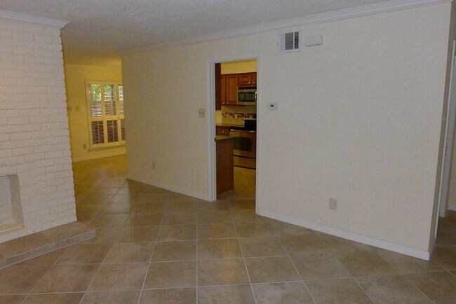 Foto del edificio - 14119 Briarsage Ct