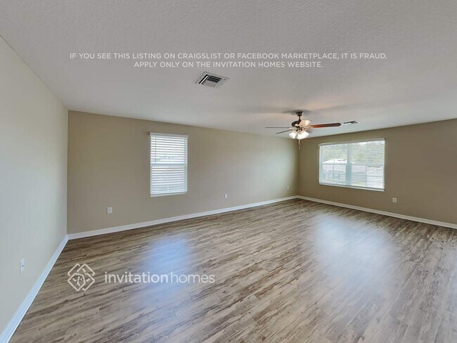 Building Photo - 5261 11th St E