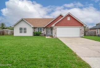 Building Photo - 305 S Star Ave