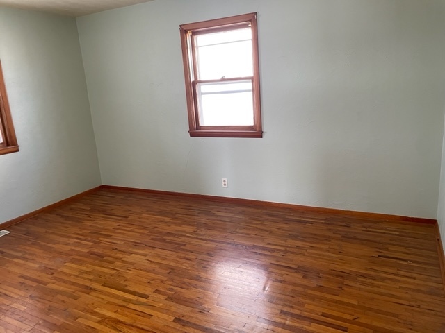 Bedroom 1 - 505 S Plum St
