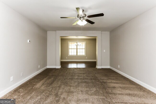 Foto del edificio - 113 Colony Park Ln