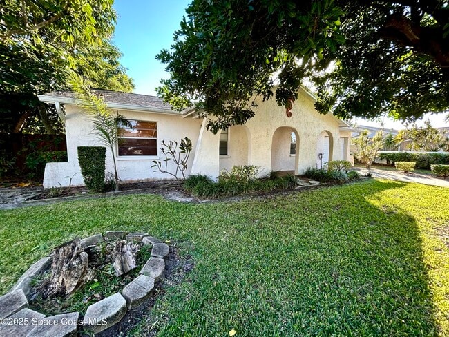 Building Photo - 401 Sea Horse Ave