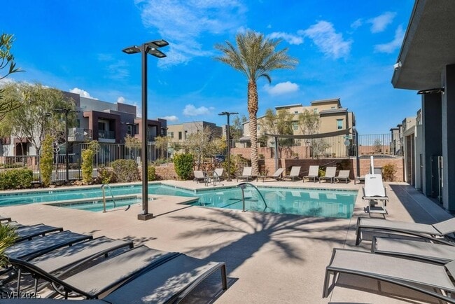 Foto del edificio - 11236 Rainbow Peak Ave