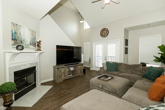 Building Photo - 6595 Reserve Dr