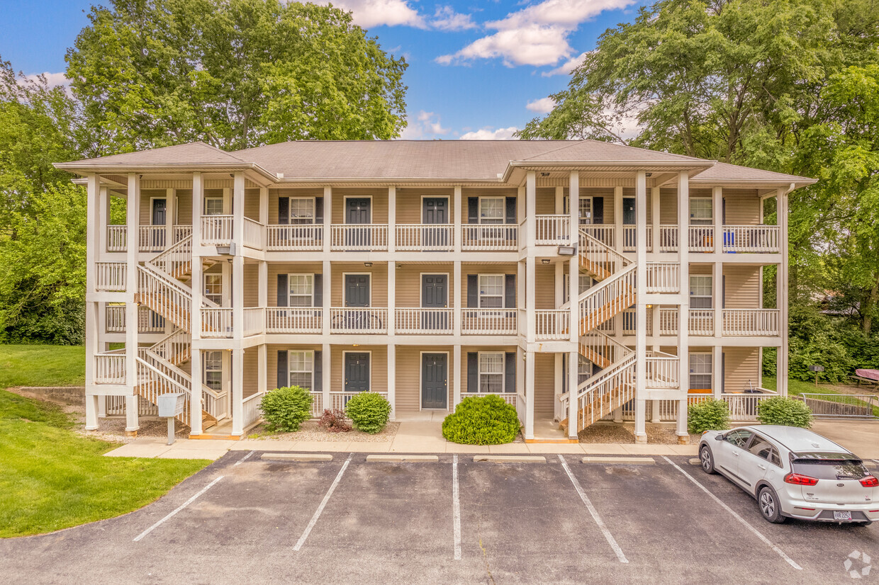 Building Photo - Oxford Ridge