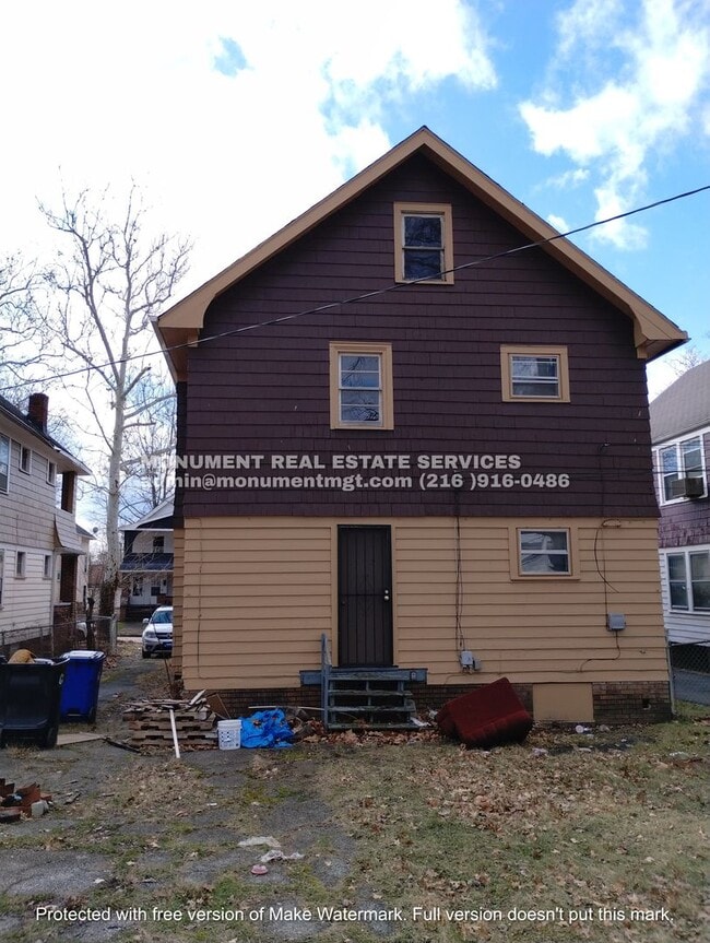 1763 Algonac Rd Unit 1, Cleveland, OH 44112 Room for Rent in