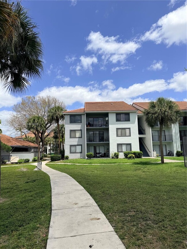 Building Photo - 9250 W Atlantic Blvd