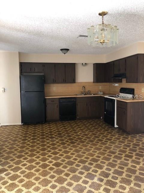 Foto del edificio - 1273 Markham Ave