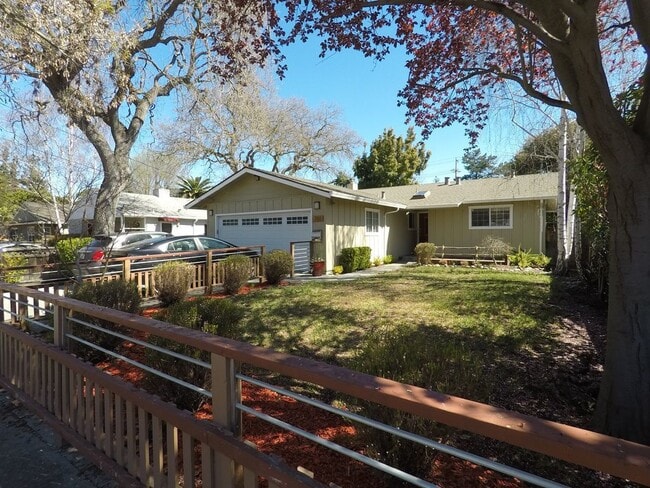 Building Photo - 788 18th Ave
