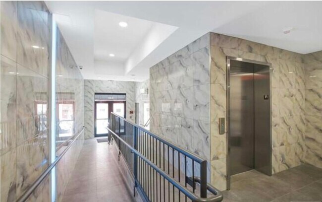 Foto del edificio - 545 39th St