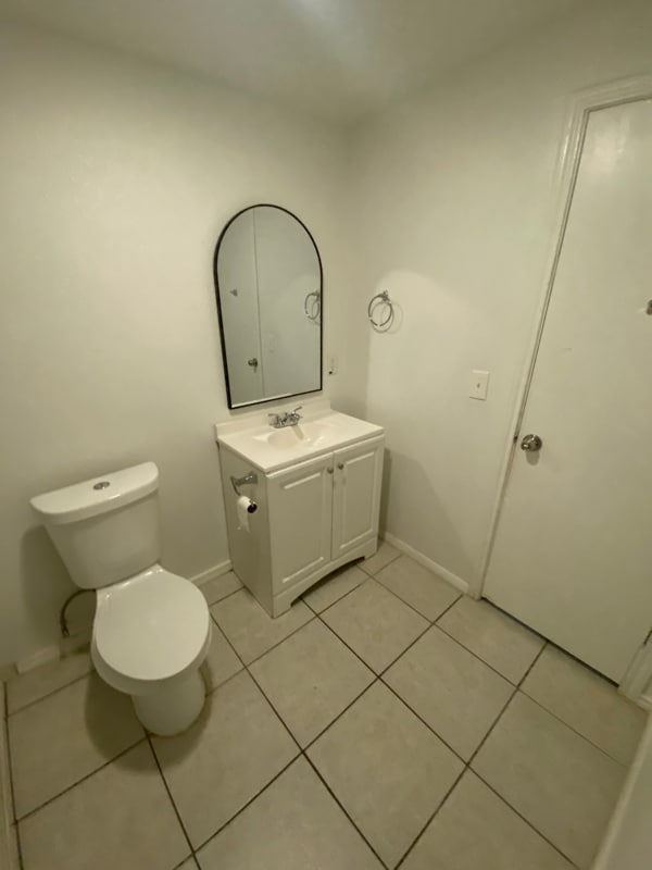 Building Photo - 5415 Buena Vista St