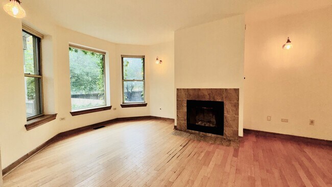 Foto del edificio - 6128 S Kenwood Ave