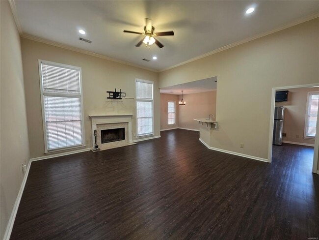 Foto del edificio - 2230 Kingsbury Dr