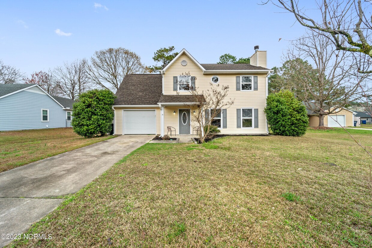 107 Bridgewater Ct, Jacksonville, NC 28546 House Rental in