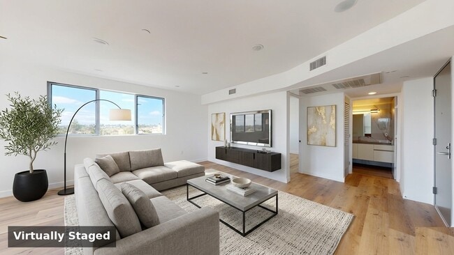 Photo - 1143 Glenville Dr (Los Angeles, CA) Apartments