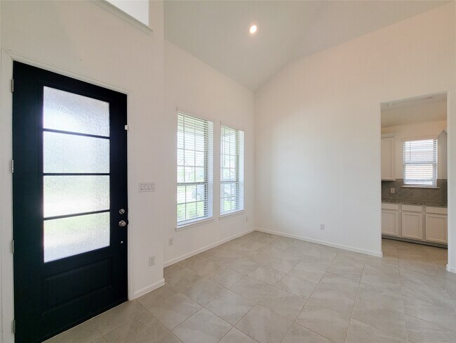 Building Photo - 9422 Vis Fls Trce