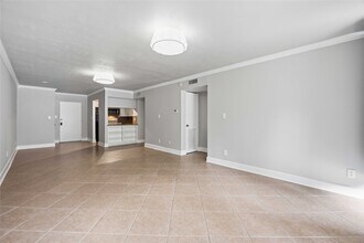Building Photo - 5353 Institute Ln