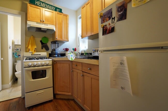 Foto del edificio - 38 Hemenway St