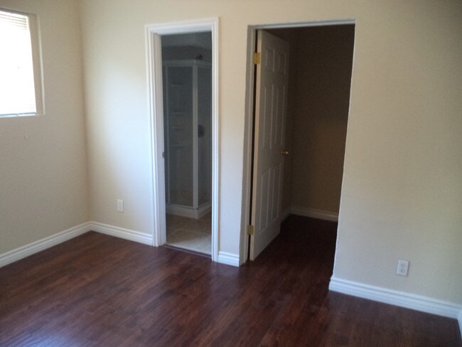Foto del edificio - 3334 Drew St