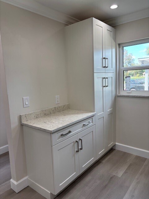 Cabinet Space - 6835 Sandtrap Dr