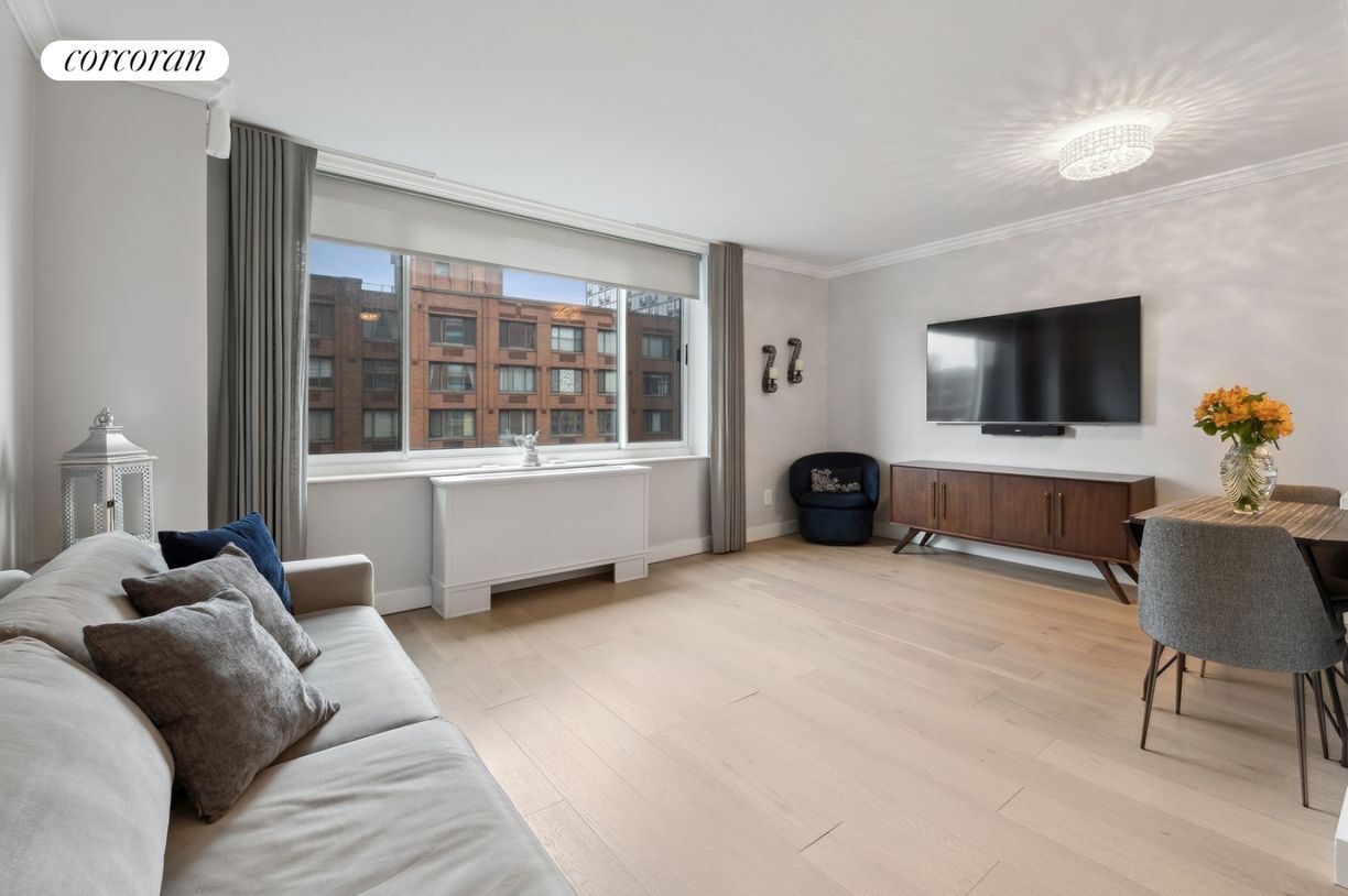 Foto principal - 250 S End Ave
