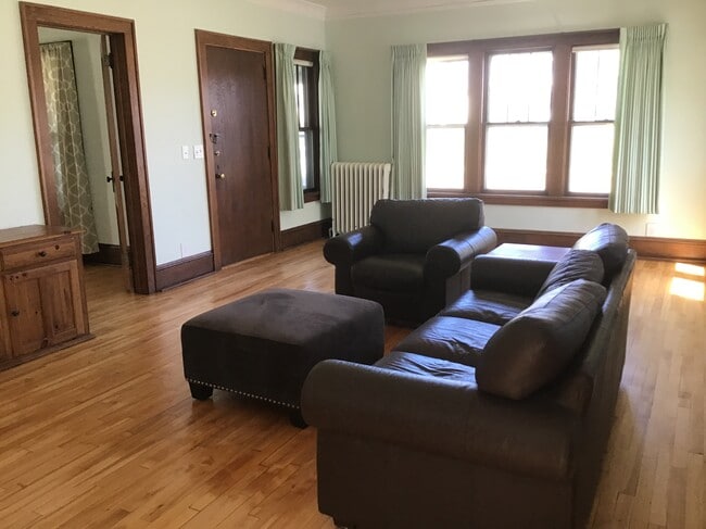 Hardwood floors throughout - 4636 Cedar Ave