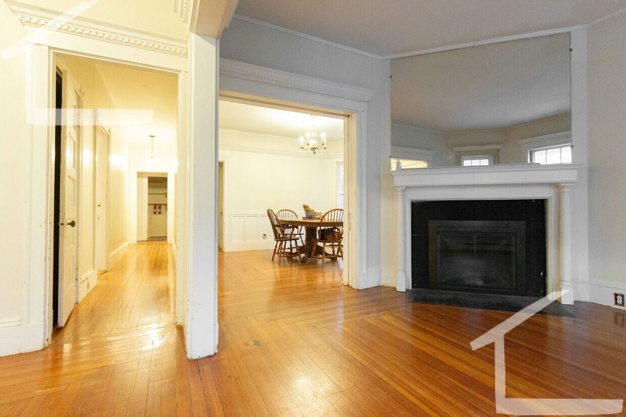 Primary Photo - BROOKLINE 4 BED!!!!!!