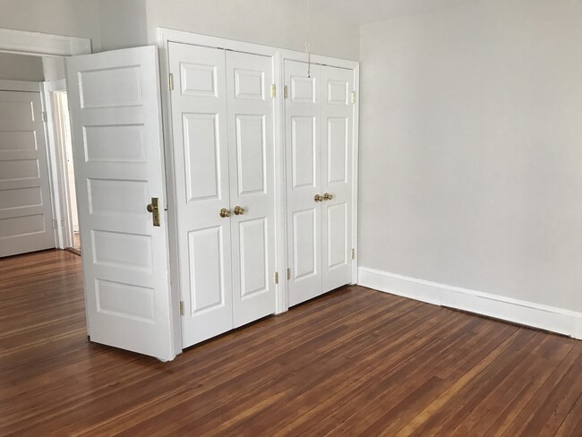 Bedroom - 816 Pacific St