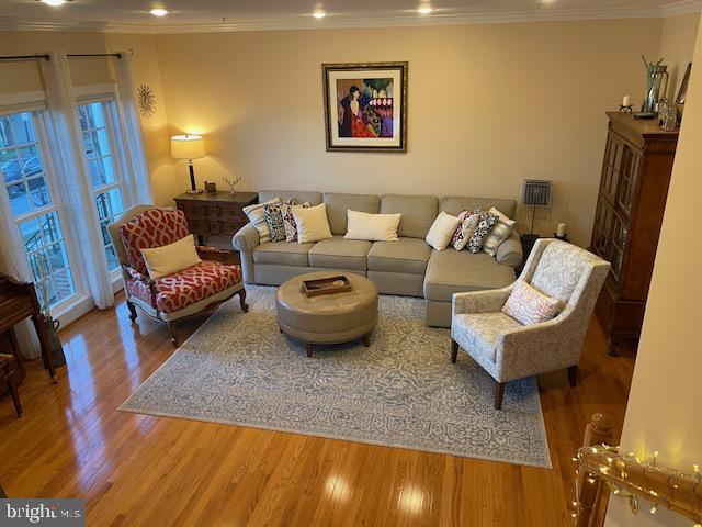 Foto del edificio - 10631 Sandown Way