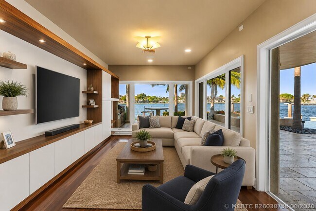 Building Photo - 3 Isla Bahia Dr