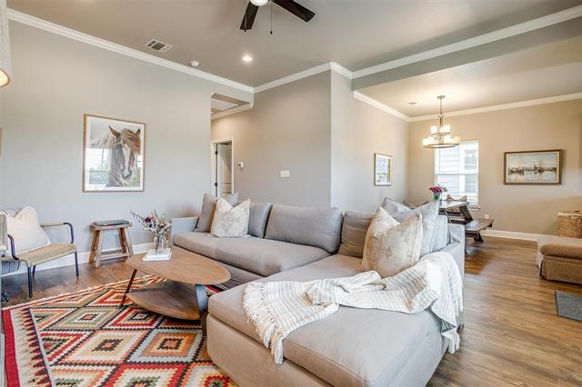 Foto del edificio - 2700 James