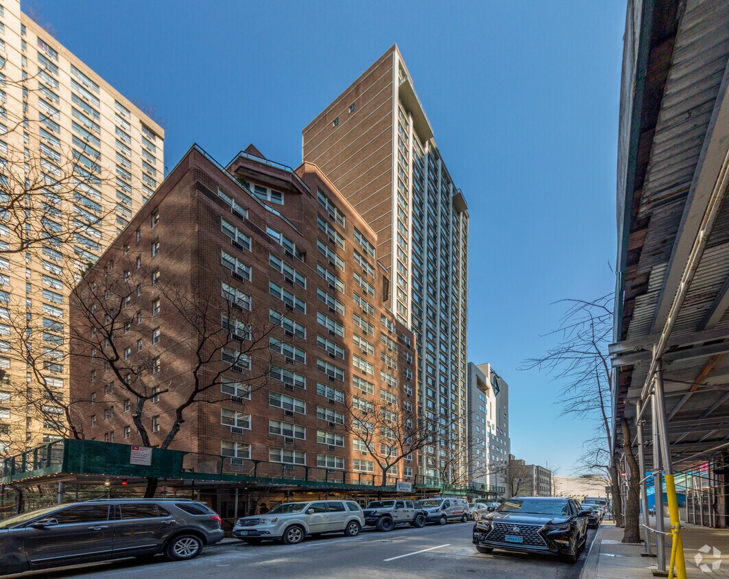 Primary Photo - Lausanne Condominium
