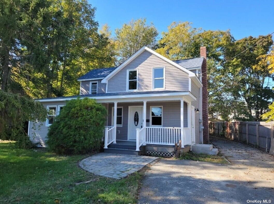 Primary Photo - 72 Cherry Ave