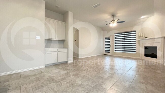 Building Photo - 3257 Lakewood Blfs Trl