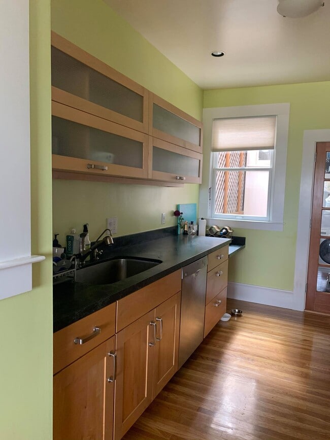 Foto del edificio - 768 Church St