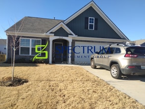 Building Photo - 220 Greene Ln