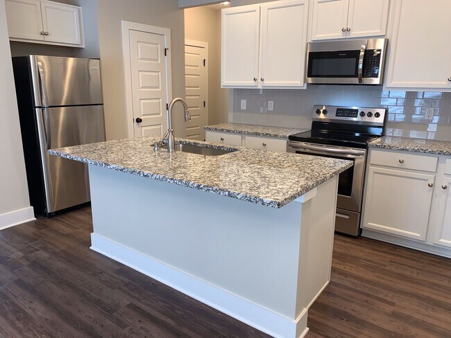 Building Photo - Why lease an apartment when you can lease ...