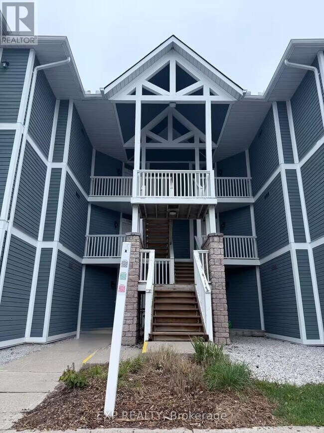 Photo du bâtiment - 90 Highland Dr