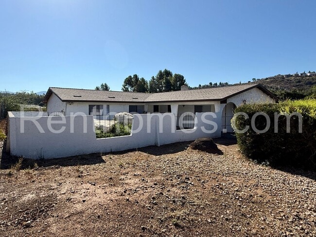 Building Photo - 15917 Arena Dr