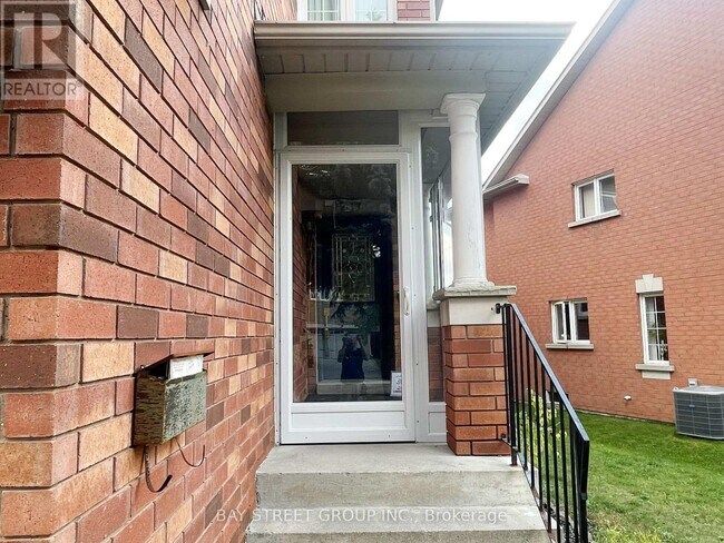 Building Photo - 15 Futura Ave.