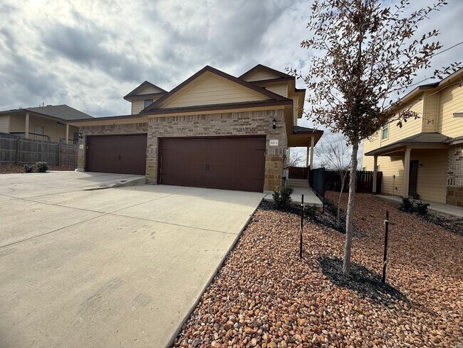 Building Photo - Quiet Community with Easy Access to Randolph