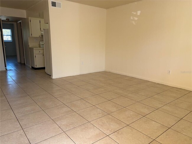 Building Photo - 1008 Pinellas St