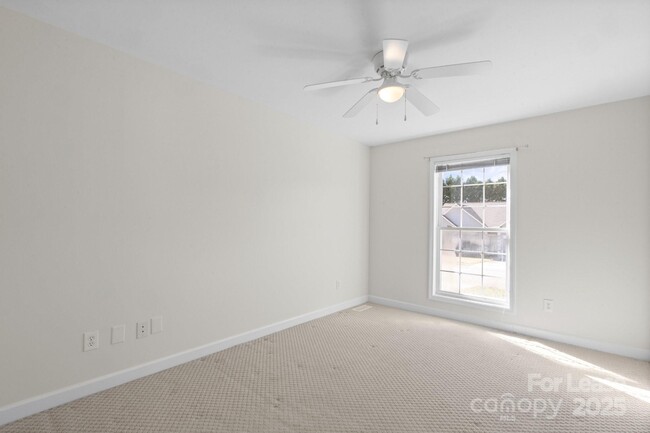 Building Photo - 1207 Overhill Rd